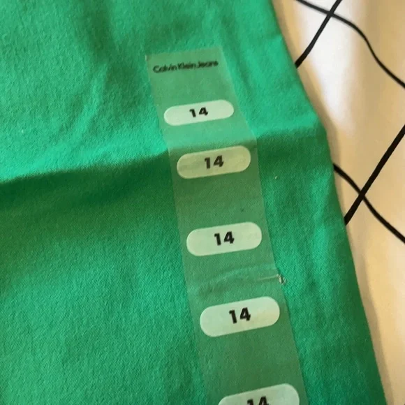 Calvin Klein 14 green stretchy jeans - Picture 5 of 5